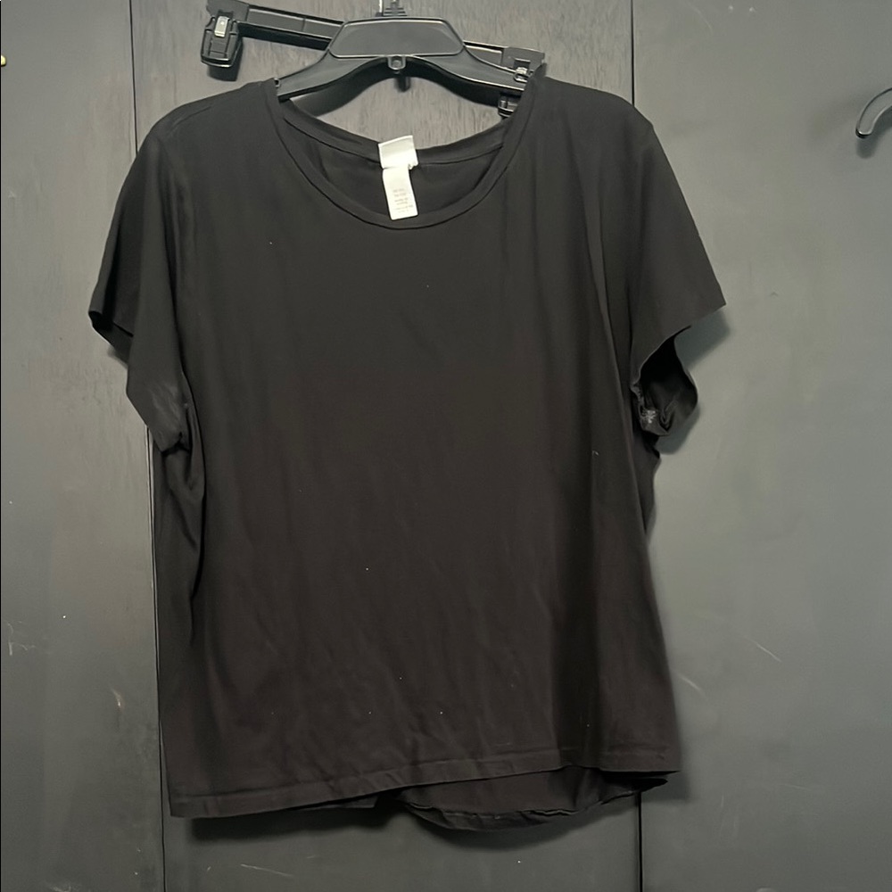 H&M Black Tee